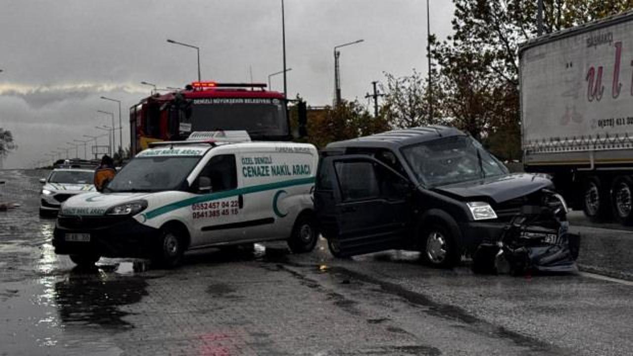 Kamyonun çarptığı hafif ticari araç 50 metre savruldu: 1 ölü, 2 yaralı