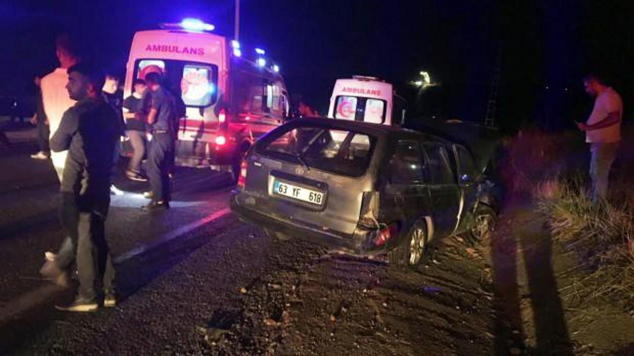 2 otomobil çarpıştı; 7 yaralı