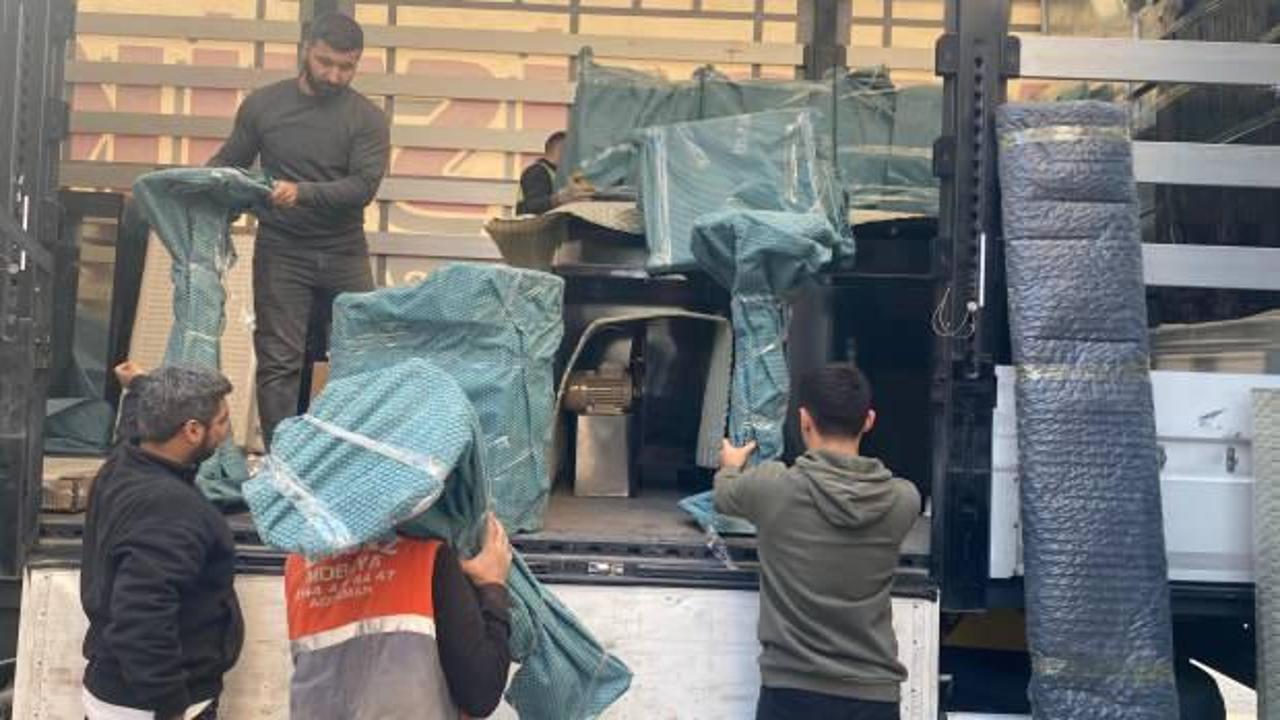 Almanya’dan gelip işletmesinin tüm malzemelerini depremzede esnaftan aldı