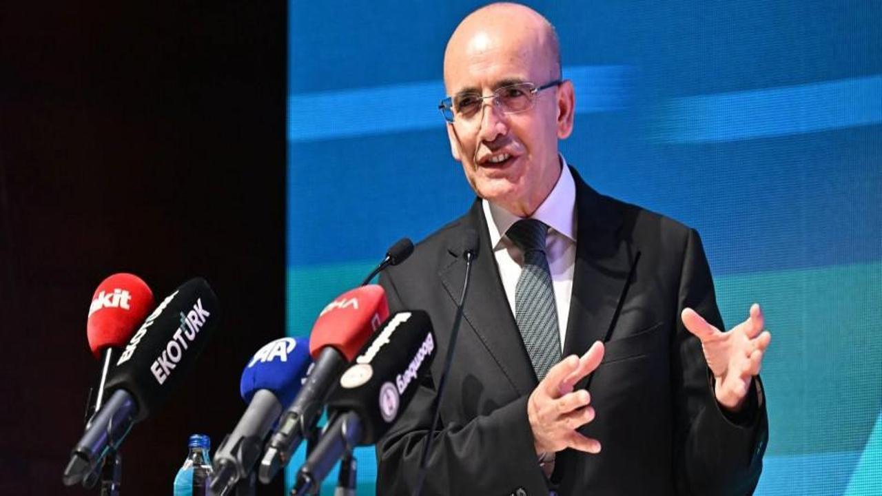 Bakan Şimşek: Bahçeli'nin ekonomi programına desteği kıymetli