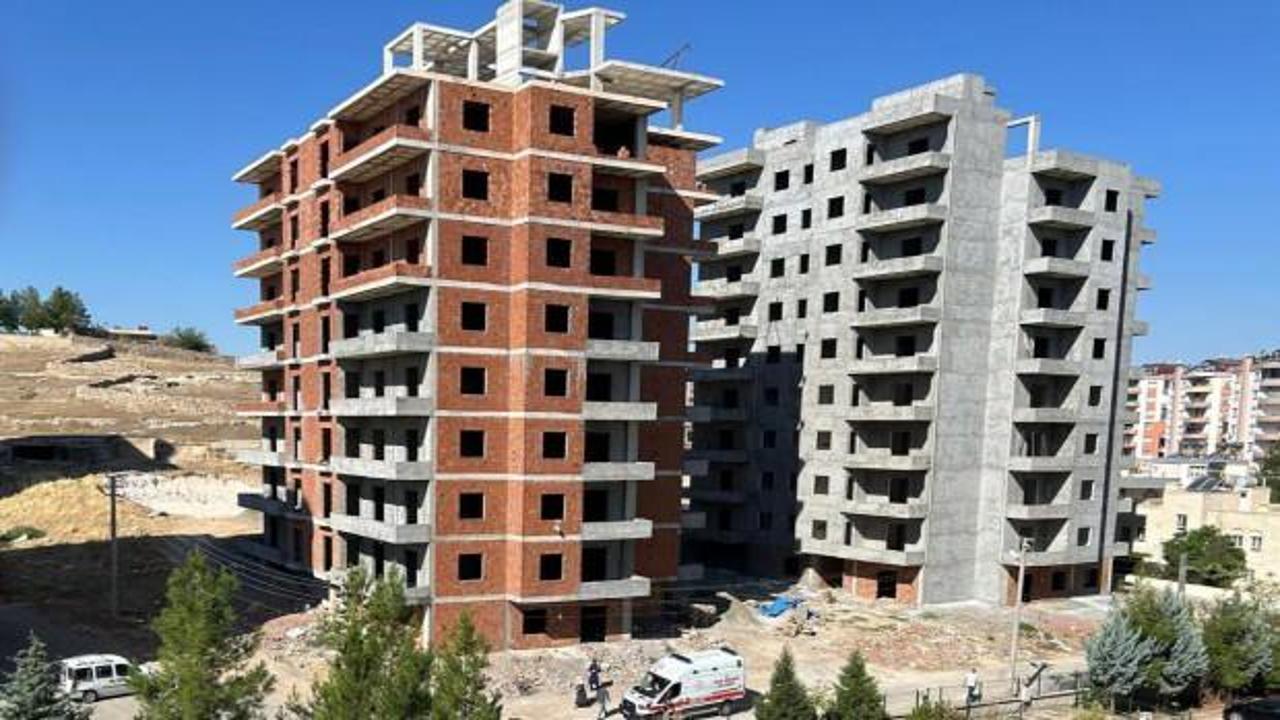 Çalıştığı inşaattan düşen 14 yaşındaki Fırat, ağır yaralandı