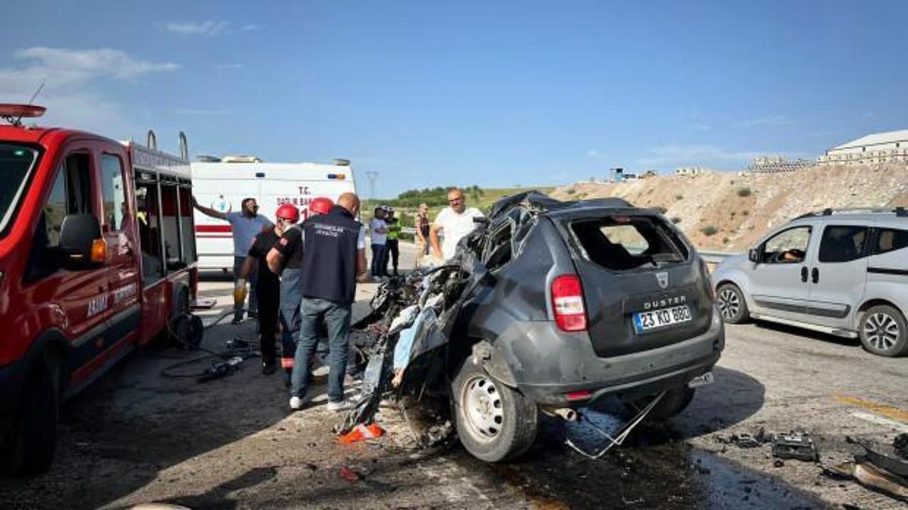 Elazığ’da otomobil ile tır çarpıştı: 1 ölü, 2 ağır yaralı