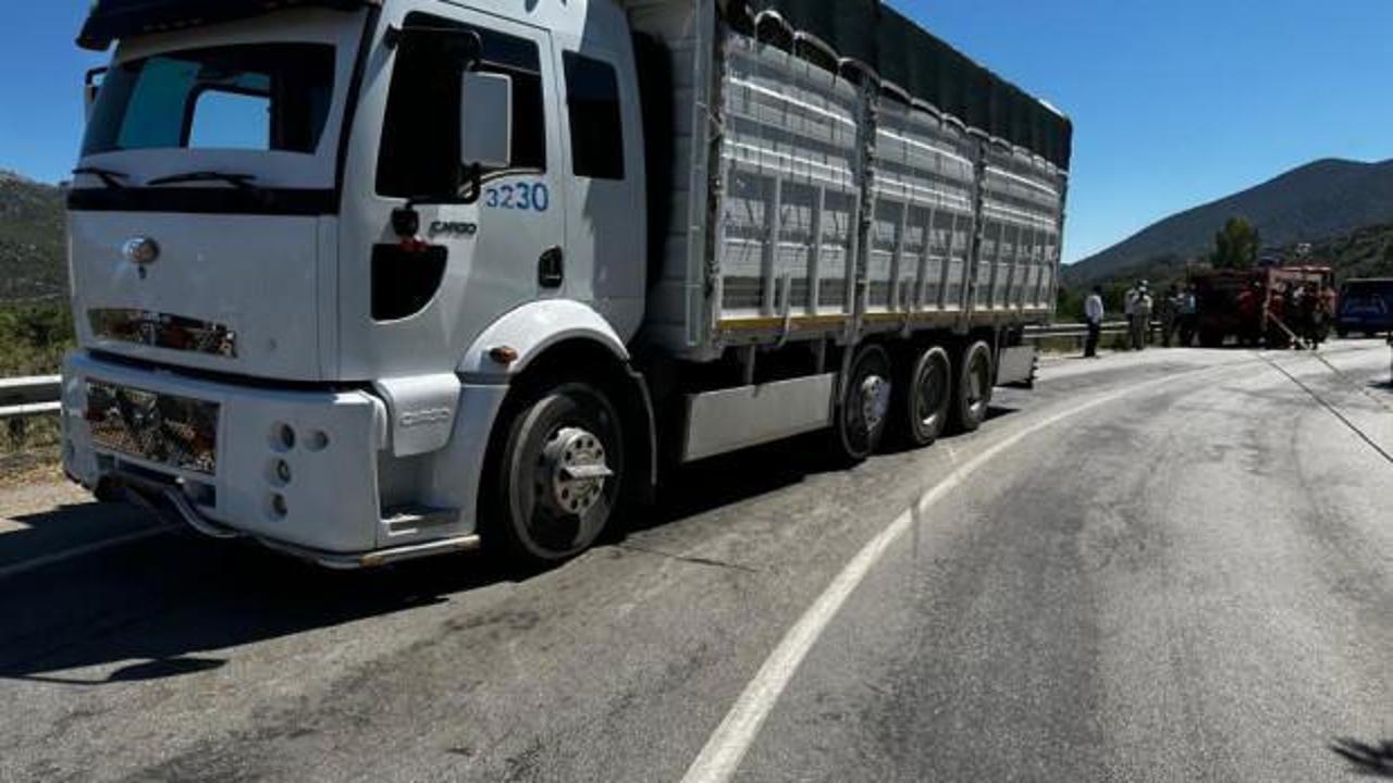 Isparta'da kamyonet motosikletle çarpıştı: 2 çocuk öldü