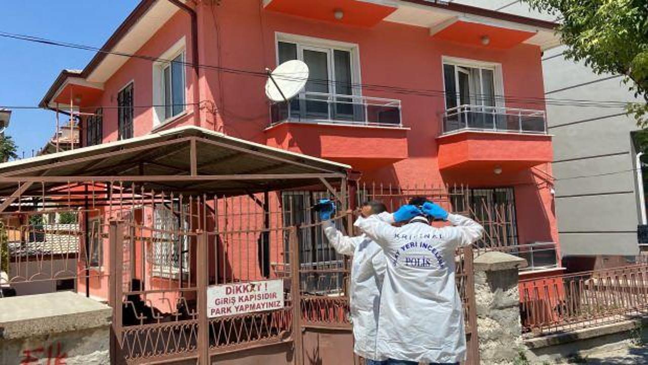 'Kötü koku var' diye geldiler evde ceset çıktı