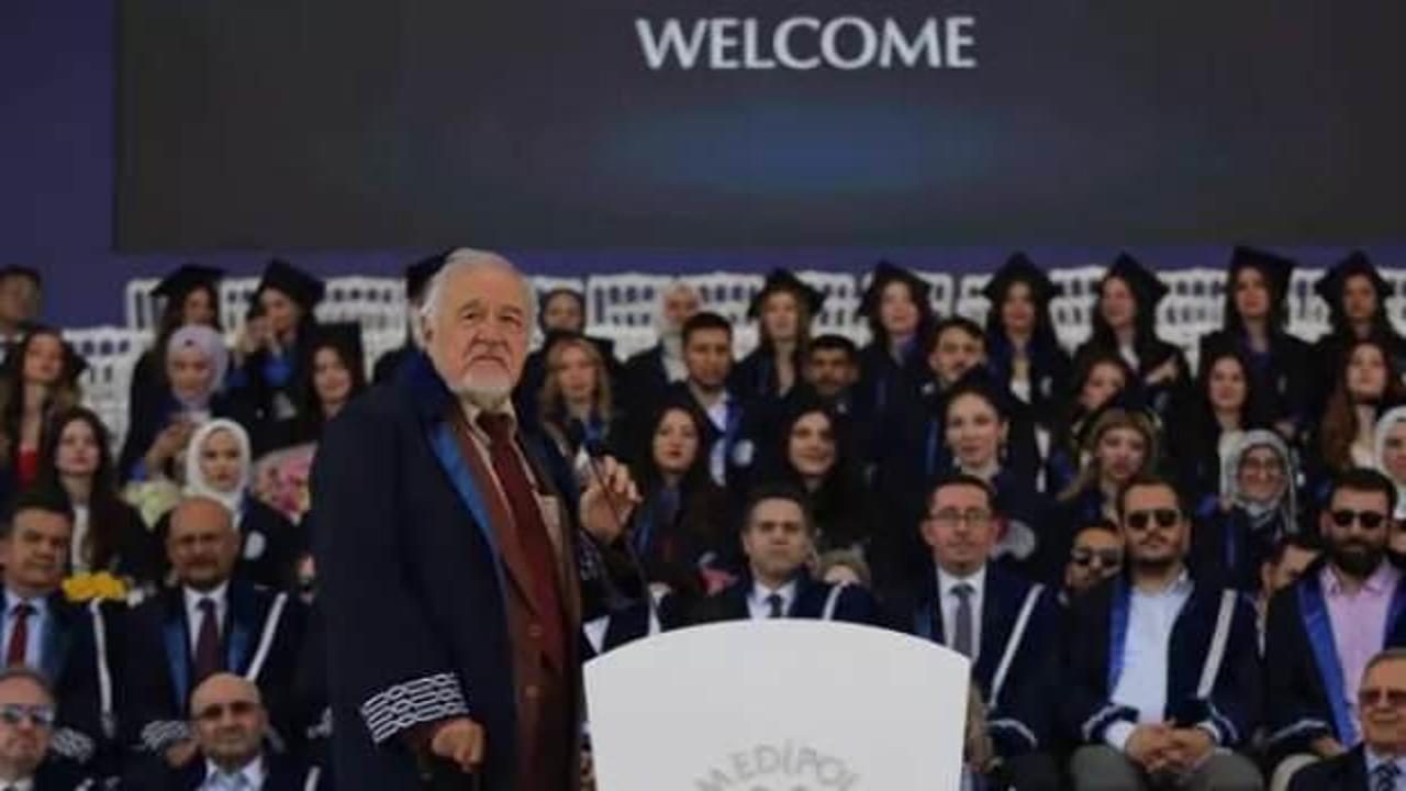 Medipol mezuniyetinde İlber Ortaylı'nın sözleri damga vurdu