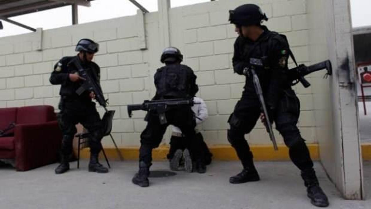 Meksika'da orduyla kartel arasında çatışma