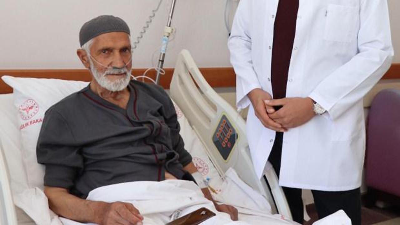 Nefes darlığı şikayetiyle hastaneye gitti hayatının şokunu yaşadı