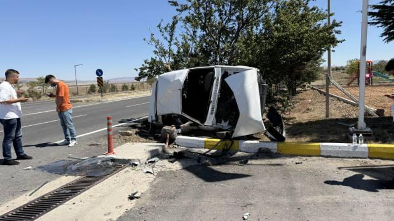 Nevşehir'de devrilen otomobildeki 5 kişi yaralandı