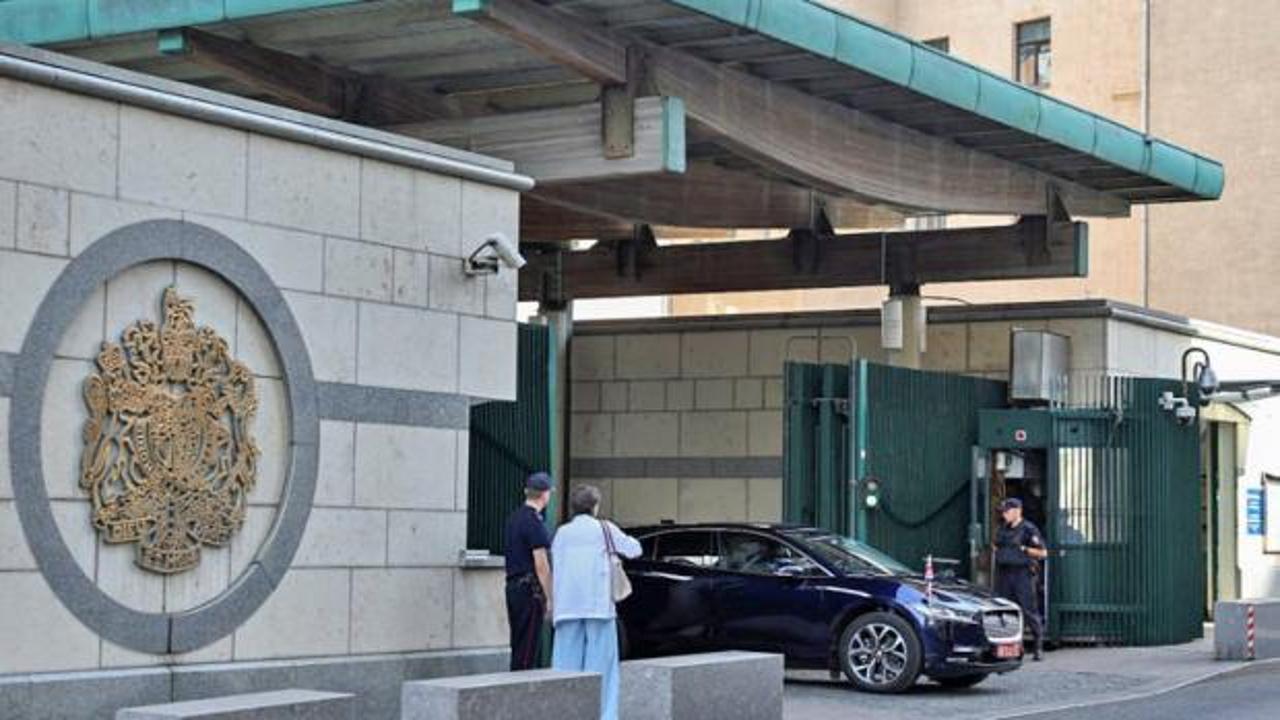 Rusya İngiliz diplomatı sınır dışı etti