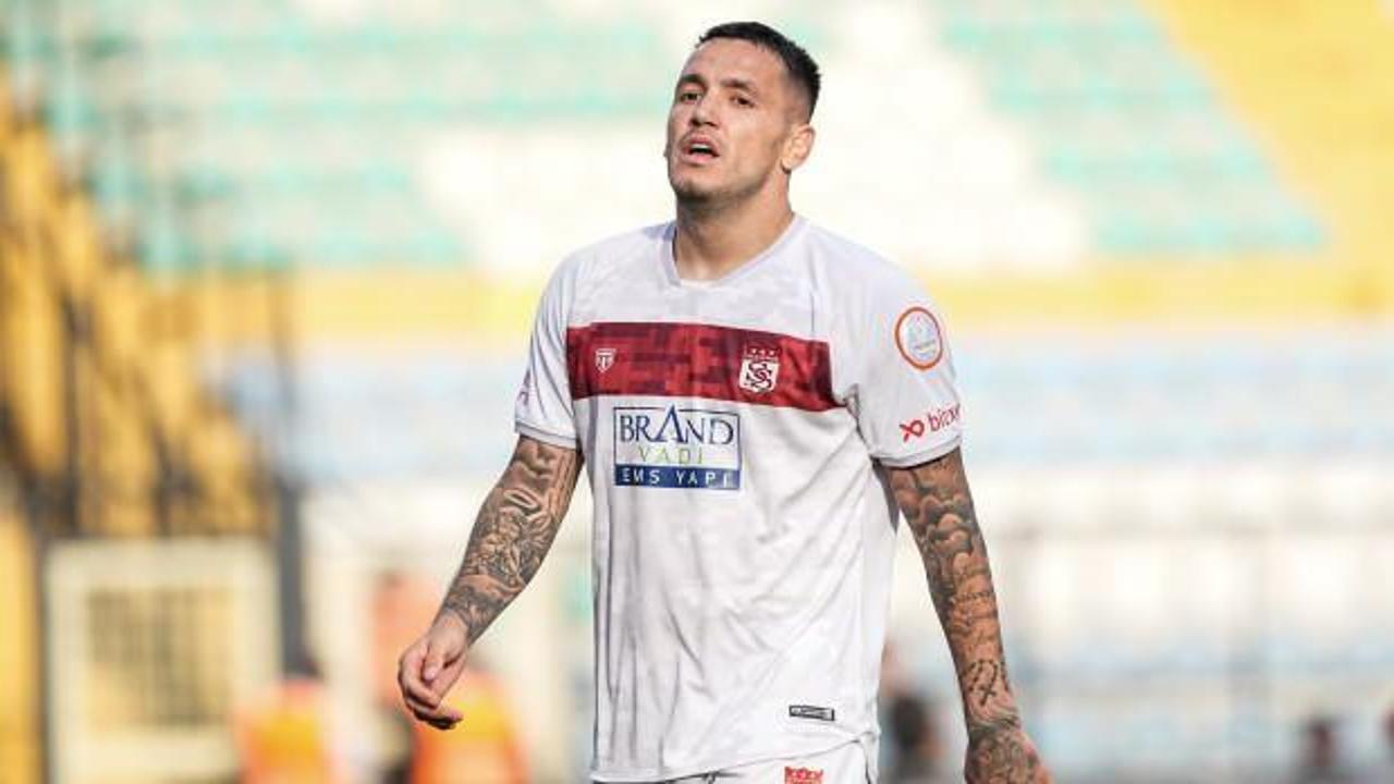 Sivasspor'a Rey Manaj'dan kötü haber