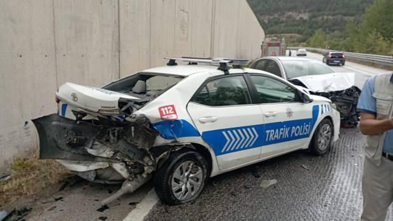 Son dakika: Polis aracına otomobil çarptı: 2'si polis 8 yaralı