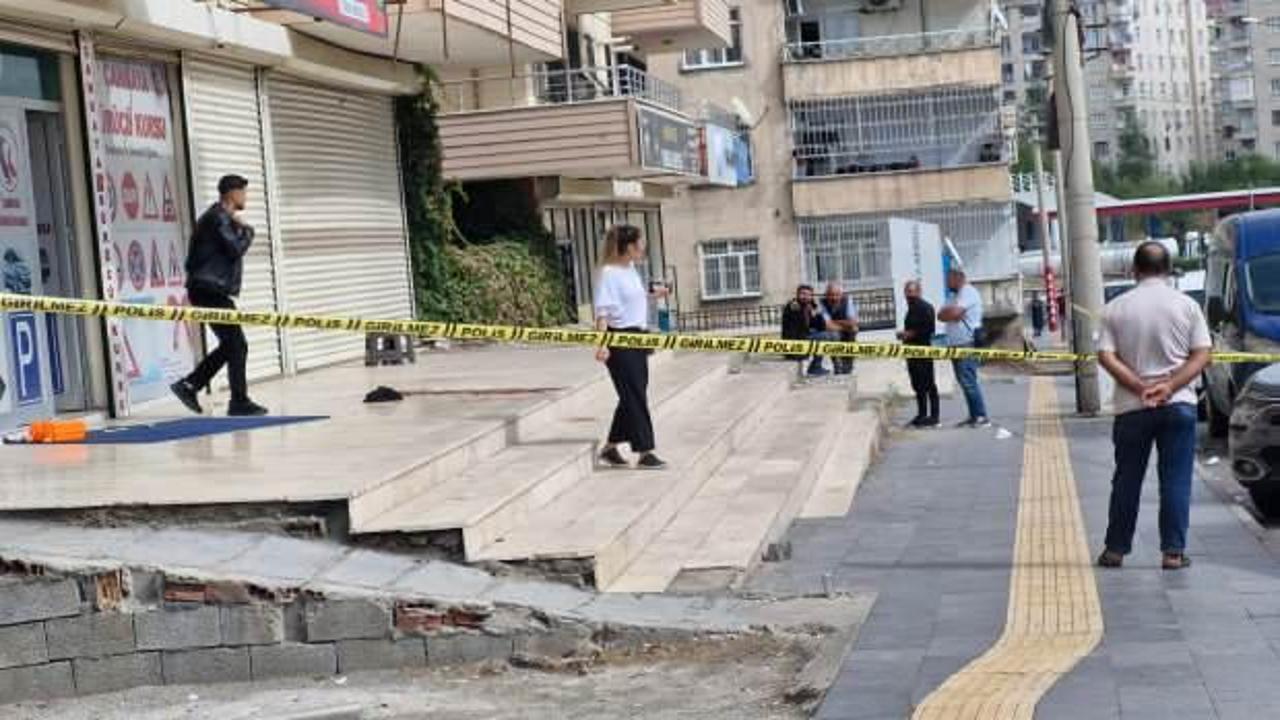 Sürücü kursunda akrabalar arasında bıçaklı kavga: 1'ağır, 6 yaralı