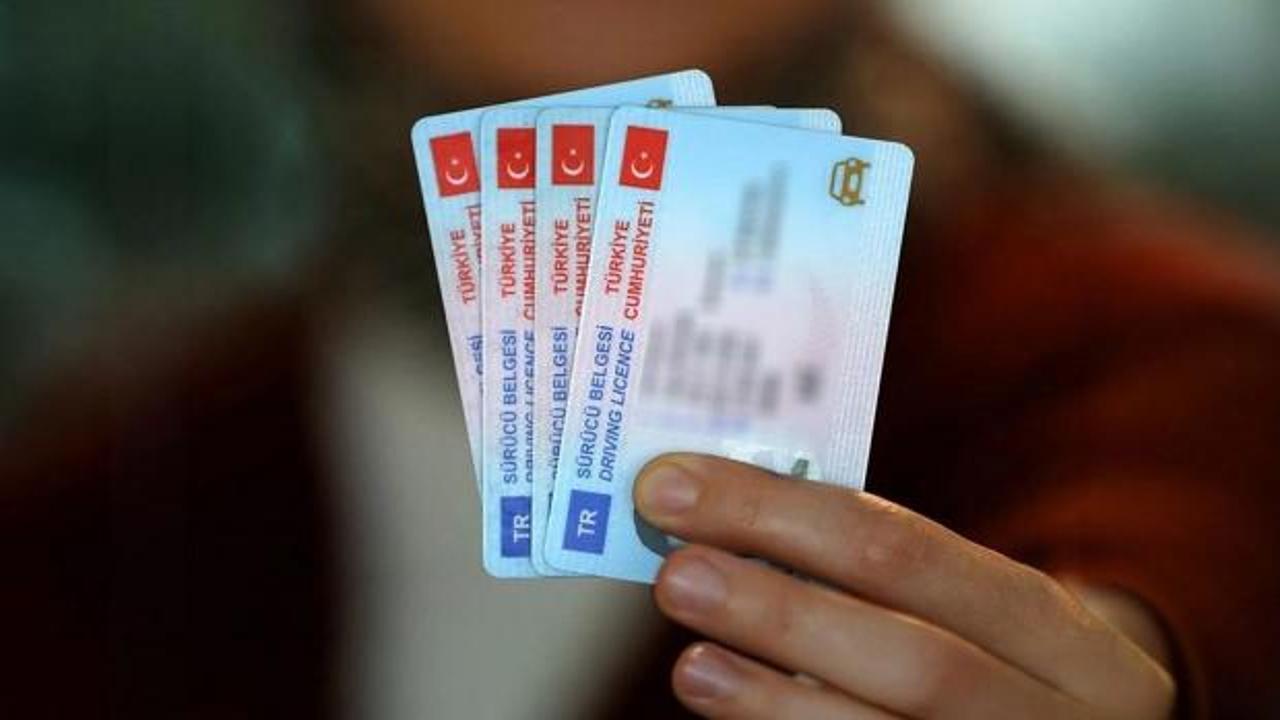 Sürücüler dikkat: 2 yılı aşanlar yandı! Ehliyet hakkınız gidiyor