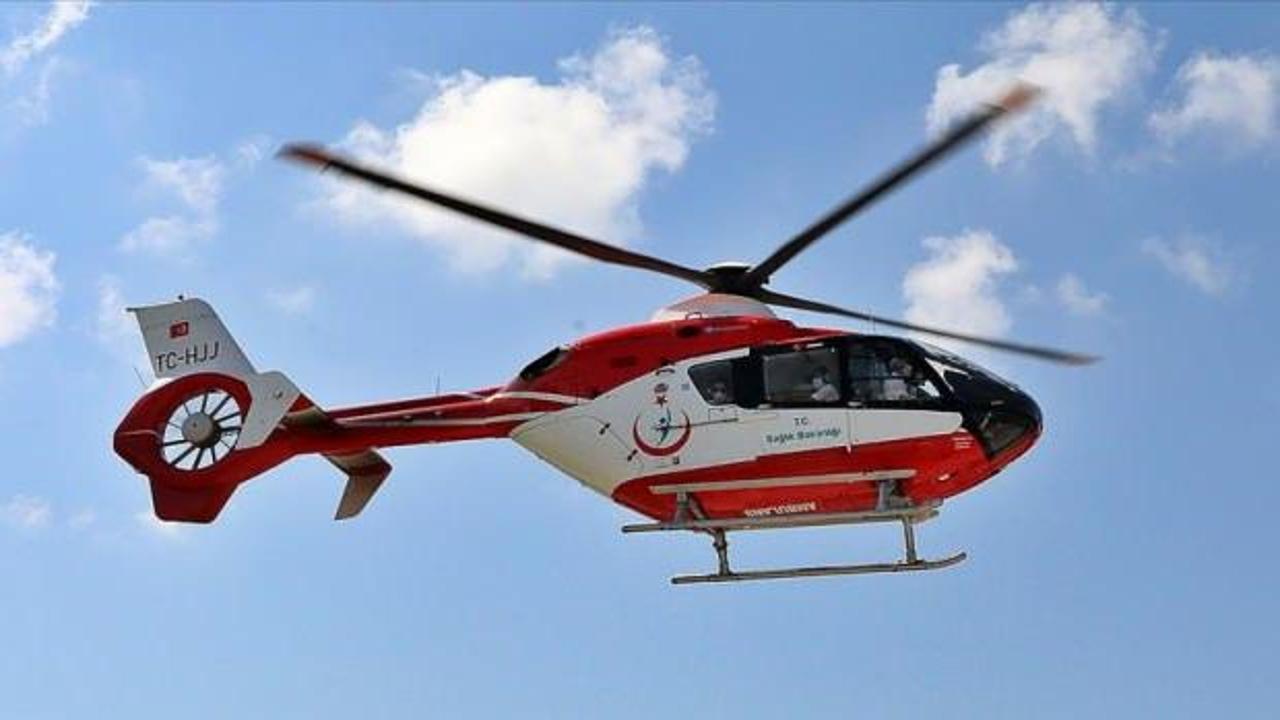 Trabzon'da helikopter ambulans yaylada kalp krizi geçiren hasta için havalandı