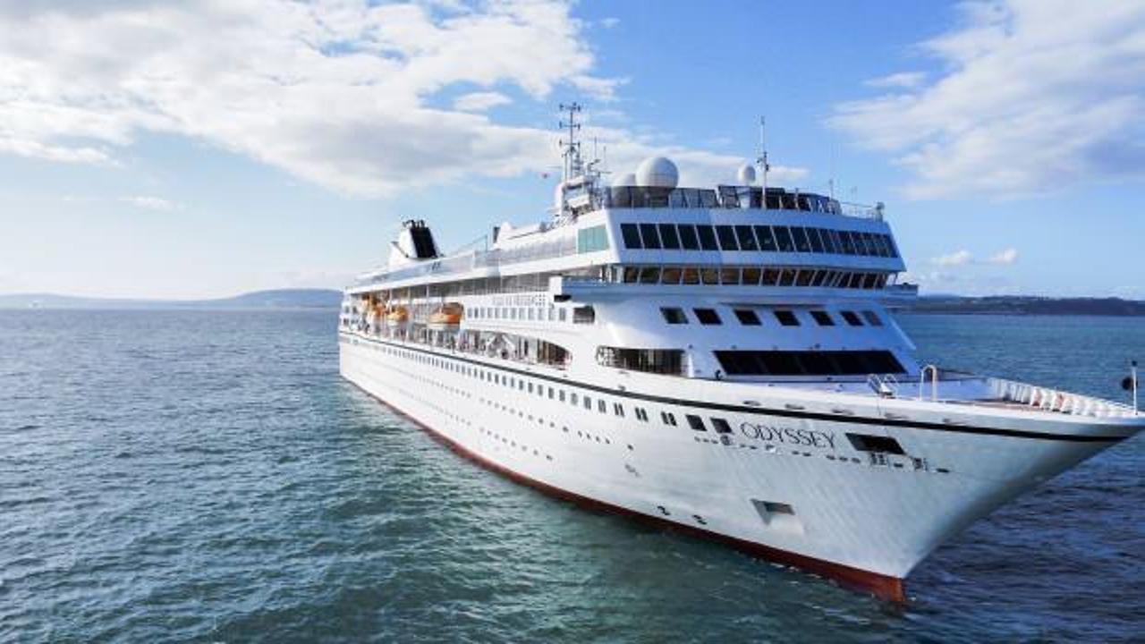 Trump'tan kaçmak isteyenler dört yıllık dünya turuna çıkıyor