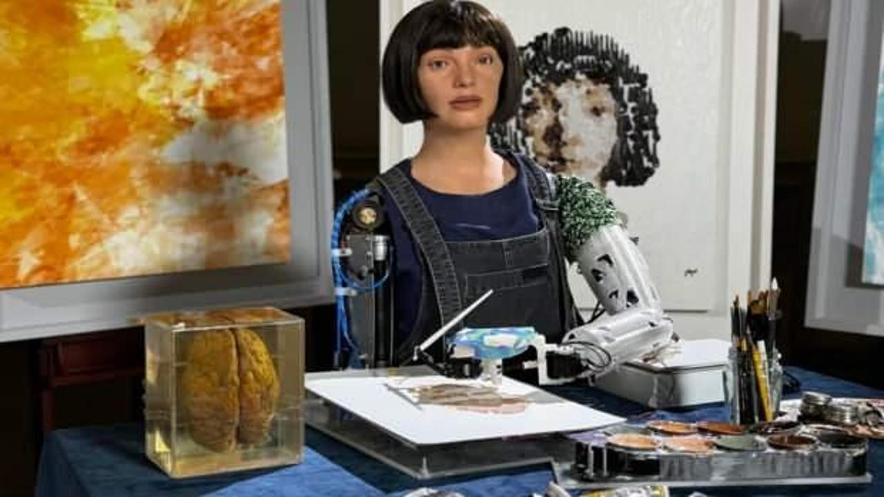 Yapay zeka robotu yaptı! Açık artırmada 120 bin dolardan fazlaya satılacak!