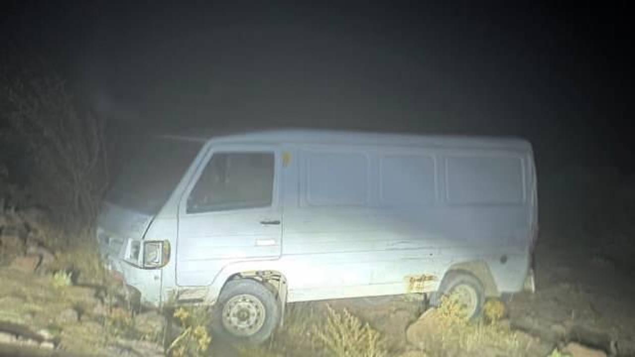 Yaşlı adam, minibüsle seyir halindeyken başından vuruldu